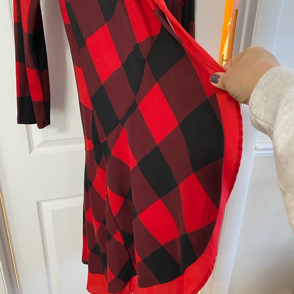 Red & black Buffalo check long sleeve, hi-low cardigan, 2XL, never worn - Picture 6 of 6
